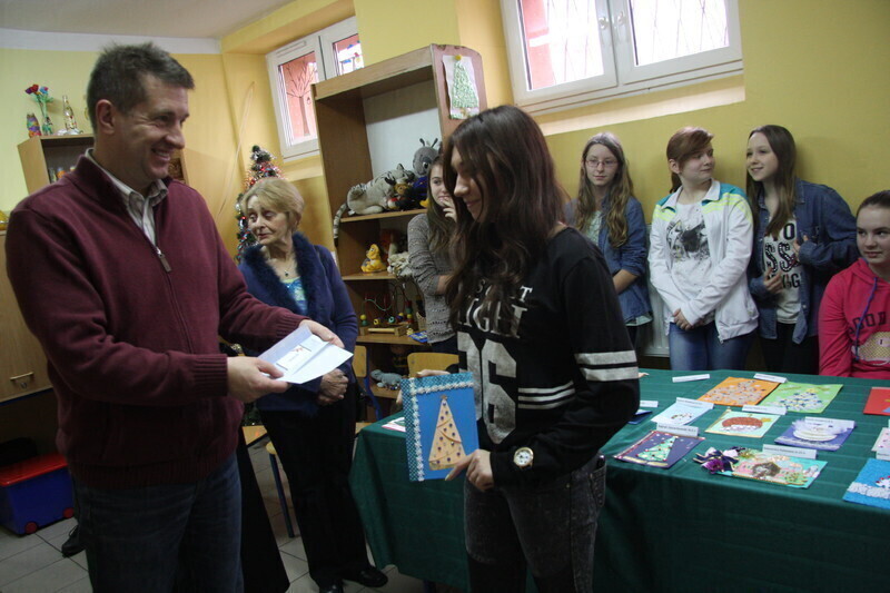 Zdjęcie 10: Uczniowie z Gimnazjum nr 2 nagrodzeni w świątecznym konkursie