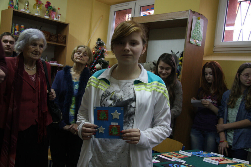 Zdjęcie 18: Uczniowie z Gimnazjum nr 2 nagrodzeni w świątecznym konkursie