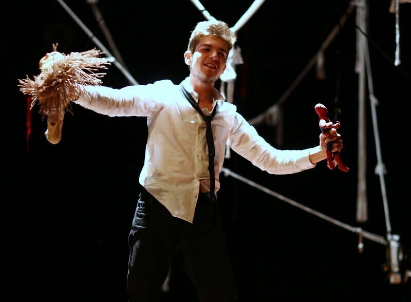 Zdjęcie 14: Łódzkie Spotkania Teatralne. Uderzenie sztuki