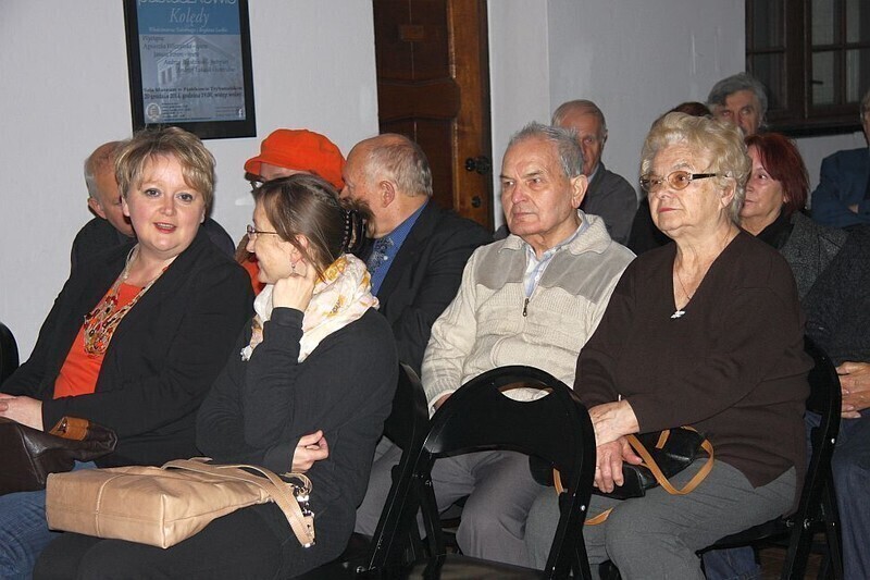 Zdjęcie 3: Mistrzowie jazzu kolędowali w piotrkowskim Muzeum