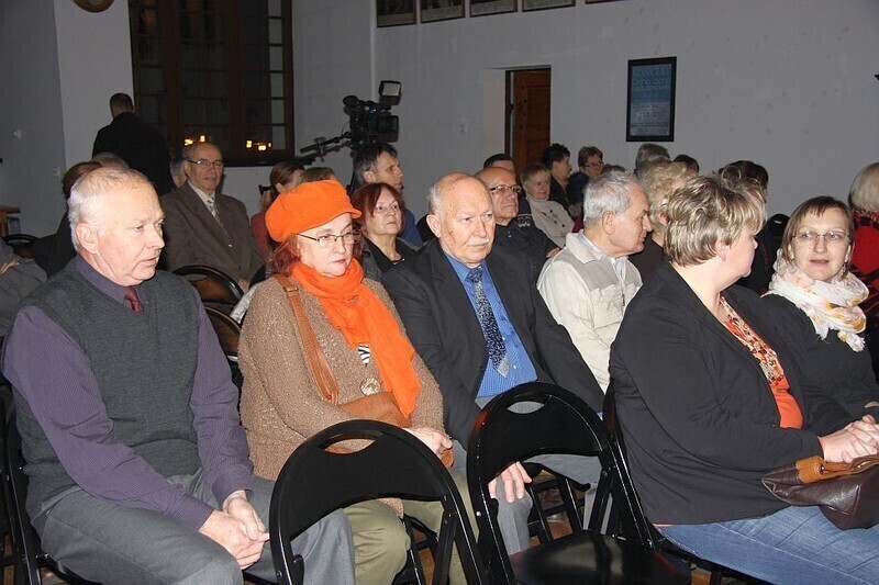 Zdjęcie 5: Mistrzowie jazzu kolędowali w piotrkowskim Muzeum