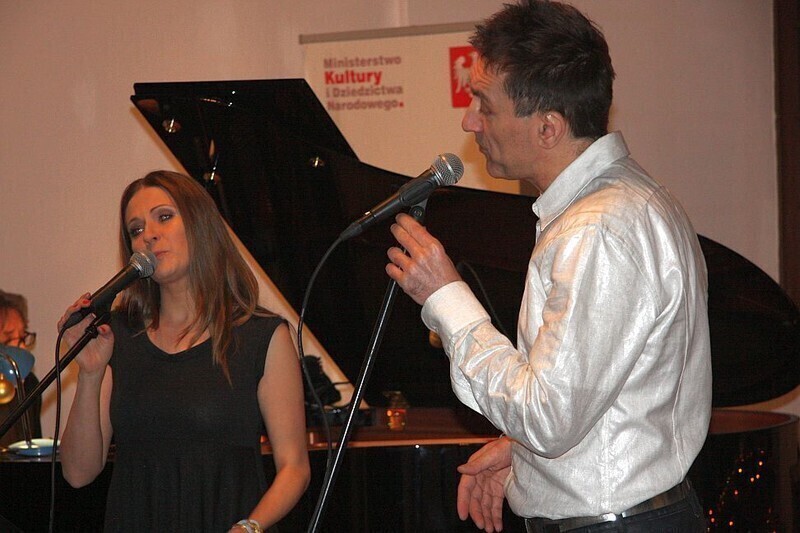 Zdjęcie 7: Mistrzowie jazzu kolędowali w piotrkowskim Muzeum