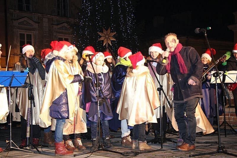 Zdjęcie 16: Były pierogi, pastorałki i kawałek historii