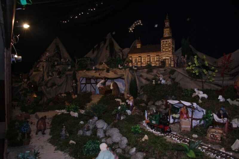 Zdjęcie 20: Szopkę kolejarzy można oglądać od Wigilii