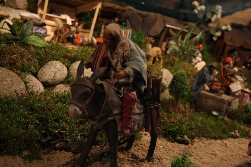 Zdjęcie 27: Szopkę kolejarzy można oglądać od Wigilii