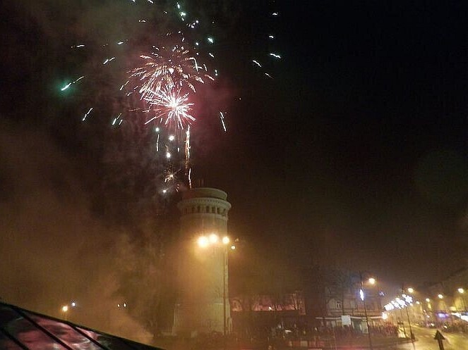 Na placu przy wieży w domu kultury czyli sylwester w regionie