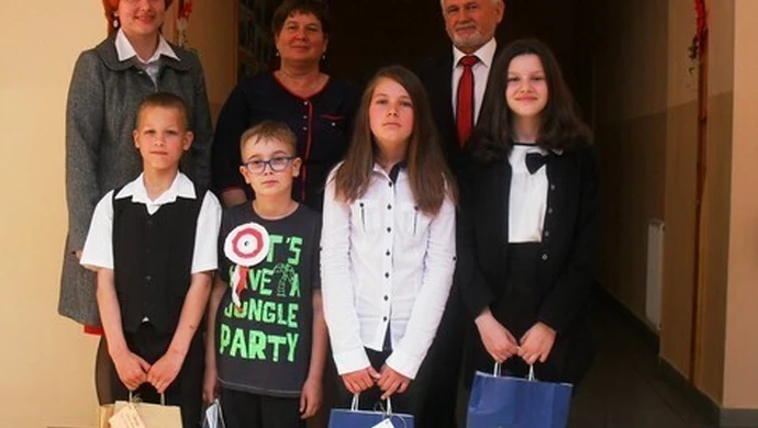 "Nie zbliżaj się zuchu do maszyny w ruchu"