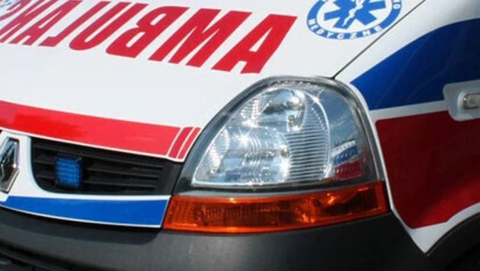 Motocyklista ranny po zderzeniu z samochodem