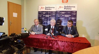 Solidarna Polska: Z mordercy robi się ofiarę