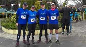 Piotrkowianie na półmaratonie w Pabianicach