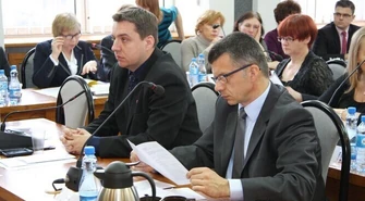 Puścić pawia, przegonić bobra