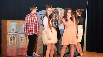 Wierszami rysowali jej portret