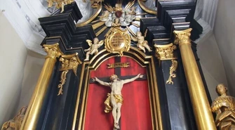 Dwa kościoły z dotacjami