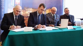 Rewitalizacja społeczna do kosza?