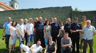 Policjanci na plenerze malarskim