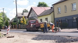 Odnowią 15 km dróg na 15-lecie powiatu