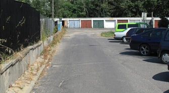 Na ulicy Poprzecznej w Piotrkowie jeżdżą pod prąd?