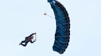 Wypadek na lotnisku w Piotrkowie. Zginął prezes portu lotniczego w Łodzi