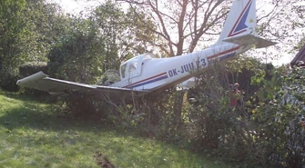 Awaryjne lądowanie awionetki [video]