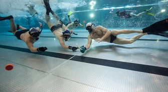 Zagrają w hokeja... pod wodą