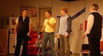 Kabaret w klubie mężusiów