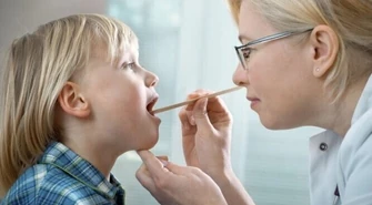 Lekarz radzi, jak uniknąć grypy 