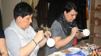 Świąteczne rękodzieło do kupienia w galerii