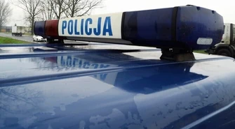 Transporter uderzył w drzewo