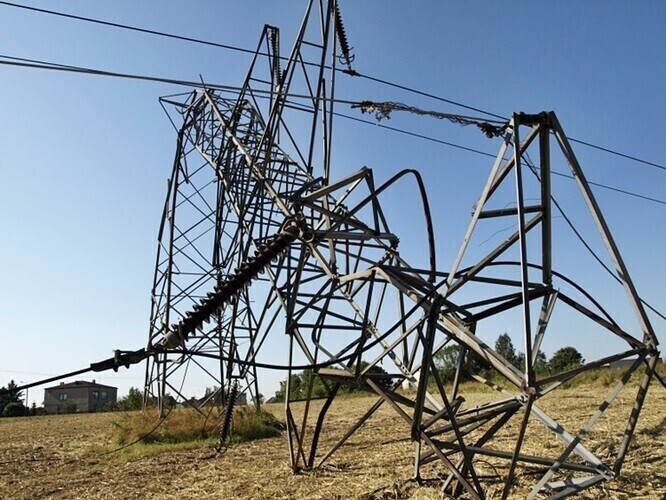 O nawałnicy w telefonie i telewizji