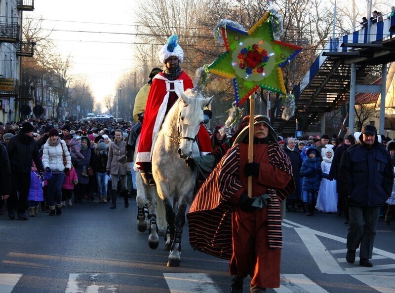 Zdjęcie 2: Piotrkowianie w Orszaku Trzech Króli 