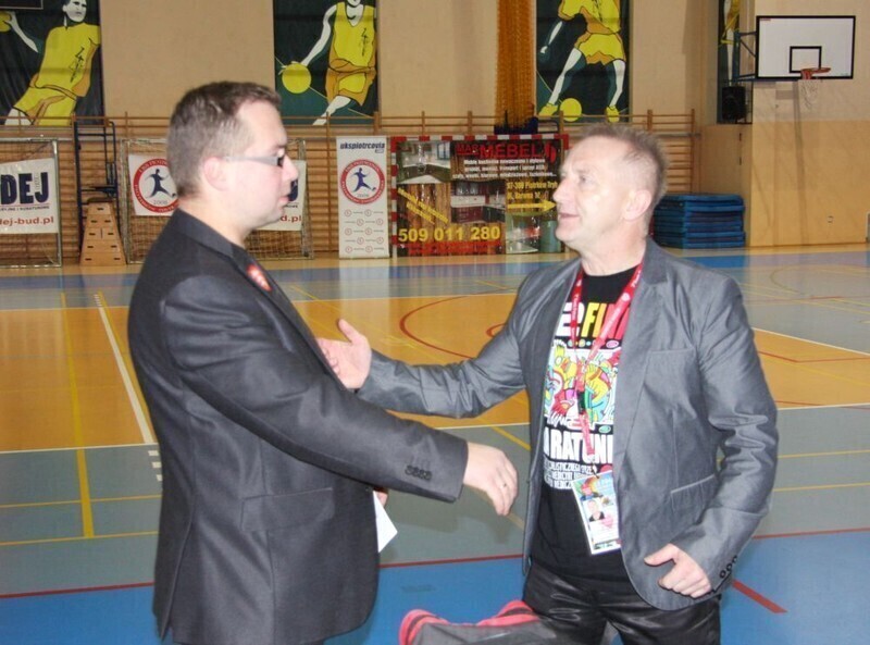 Zdjęcie 4: Zbieramy pieniądze dla najmłodszych i najstarszych. Dziś Wielki Finał! 