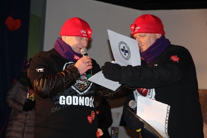 Zdjęcie 3: Finał WOŚP w amfiteatrze. Ile zebraliśmy? 