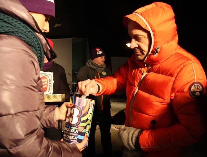 Zdjęcie 12: Finał WOŚP w amfiteatrze. Ile zebraliśmy? 