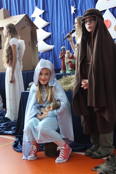 Zdjęcie 11: Jasełka i wspólne kolędowanie w Bujnach