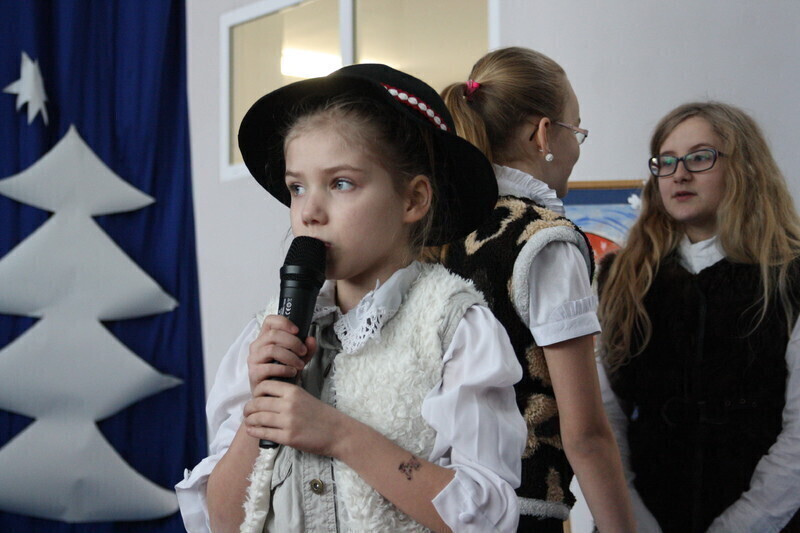 Zdjęcie 15: Jasełka i wspólne kolędowanie w Bujnach