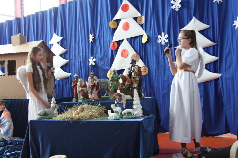 Zdjęcie 16: Jasełka i wspólne kolędowanie w Bujnach