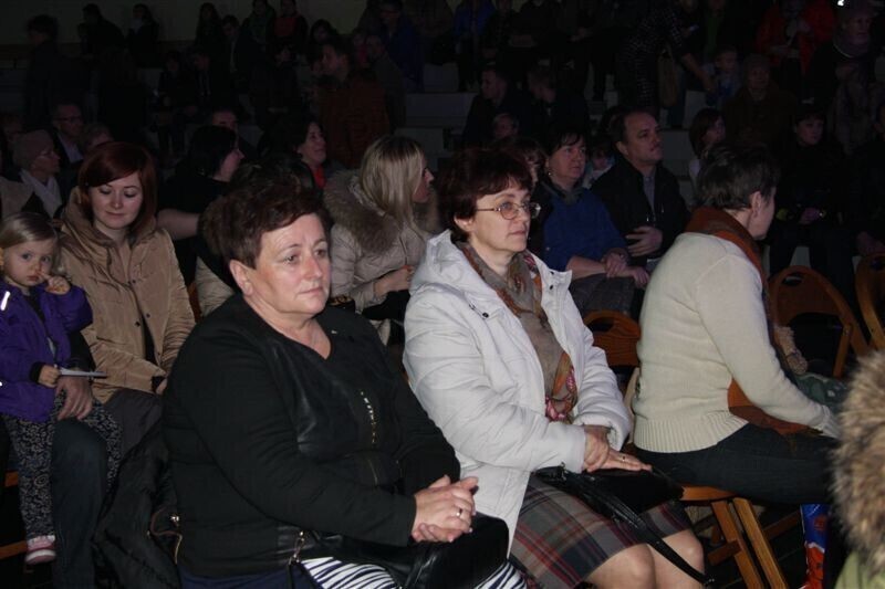 Zdjęcie 15: Zagrali dla rodziny z Moszczenicy