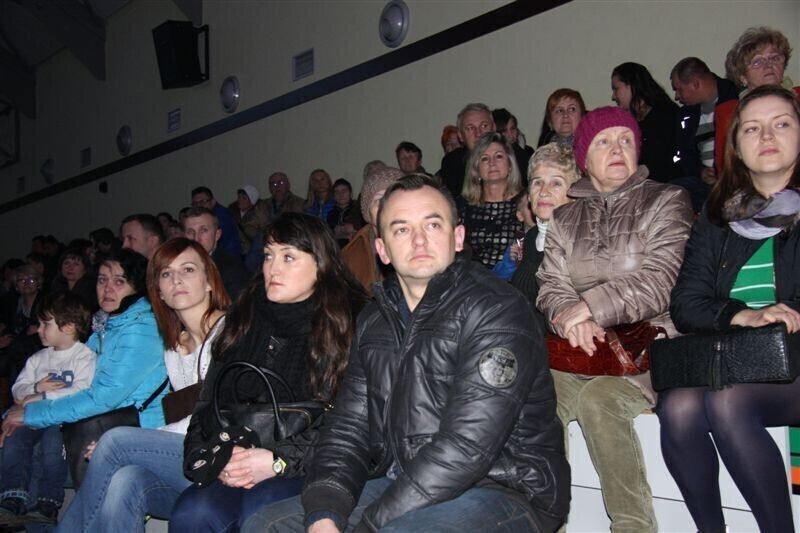 Zdjęcie 19: Zagrali dla rodziny z Moszczenicy