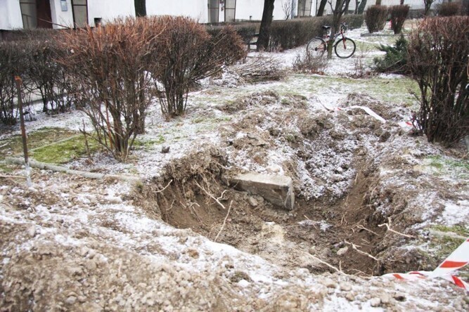 Zdjęcie 1: Kiedy zasypią dziury przy ul. Hutniczej? 