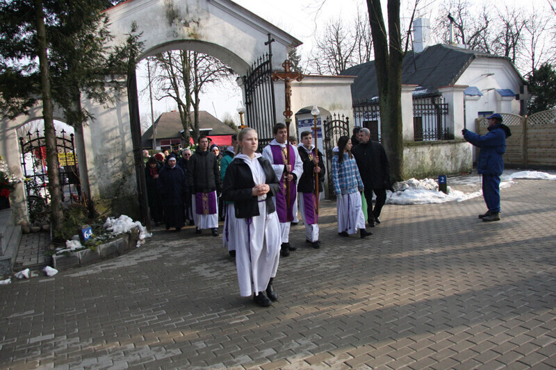 Zdjęcie 6: Piotrkowianie pożegnali ojca Leoncjusza - wieloletniego gwardiana klasztoru oo. Bernardynów