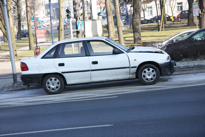 Zdjęcie 7: Kolizja na skrzyżowaniu al. 3 Maja i Al. Kopernika