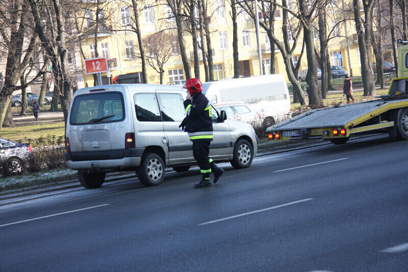 Zdjęcie 8: Kolizja na skrzyżowaniu al. 3 Maja i Al. Kopernika