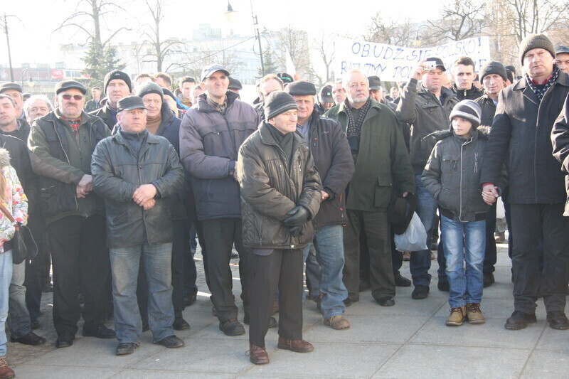 Zdjęcie 20: Rolnicy wręczyli staroście postulaty