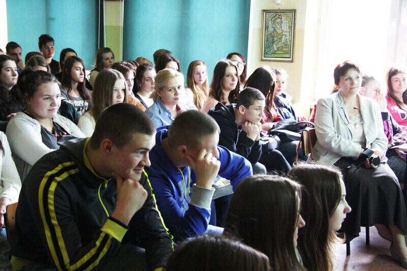 Zdjęcie 4: Nietypowa lekcja fizyki w IV Liceum Ogólnokształcącym 