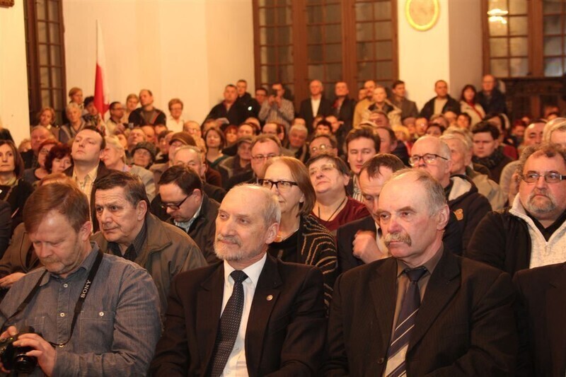 Zdjęcie 20: Andrzeja Dudę witali chlebem