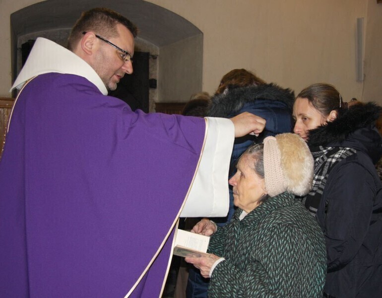 Zdjęcie 5: Dziś Środa Popielcowa. Rozpoczął się Wielki Post