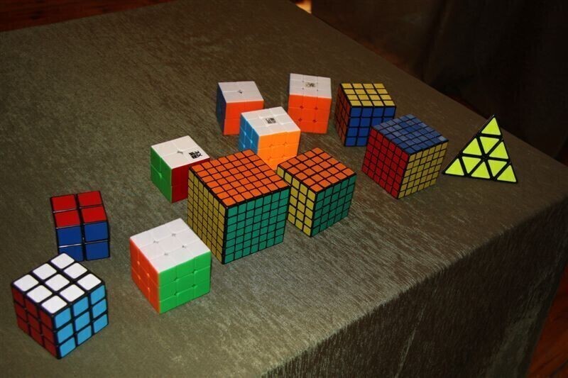 Zdjęcie 4: Kostkę Rubika mają w małym palcu