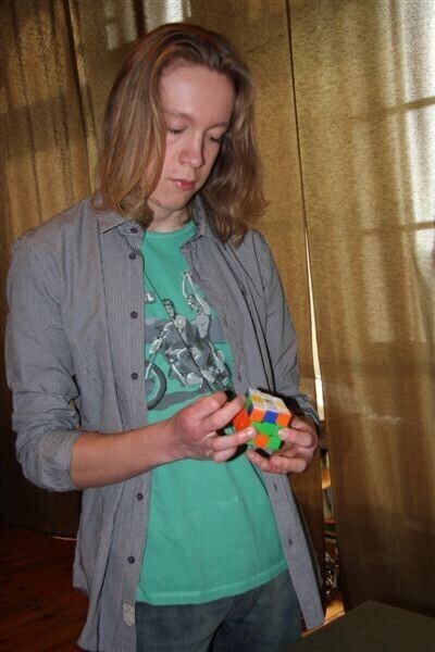 Zdjęcie 6: Kostkę Rubika mają w małym palcu