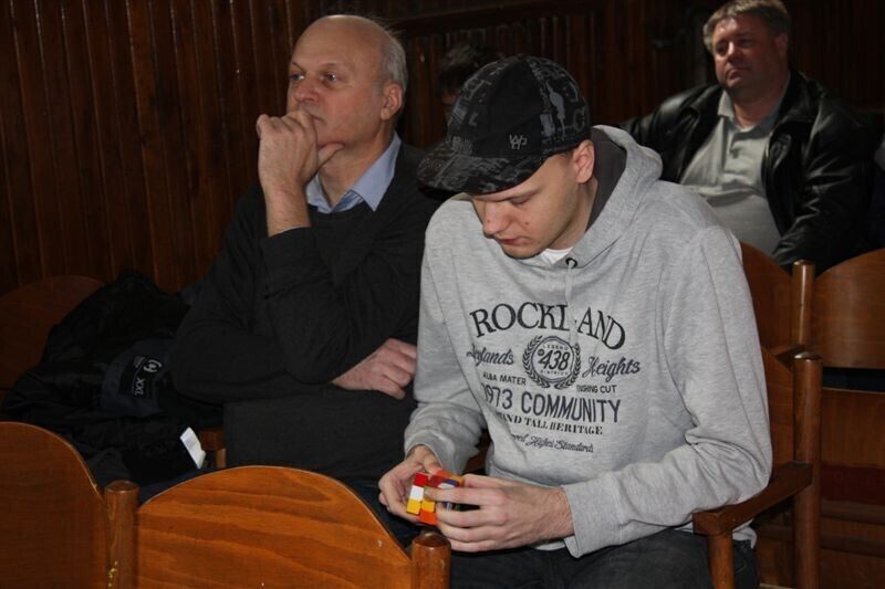 Zdjęcie 10: Kostkę Rubika mają w małym palcu