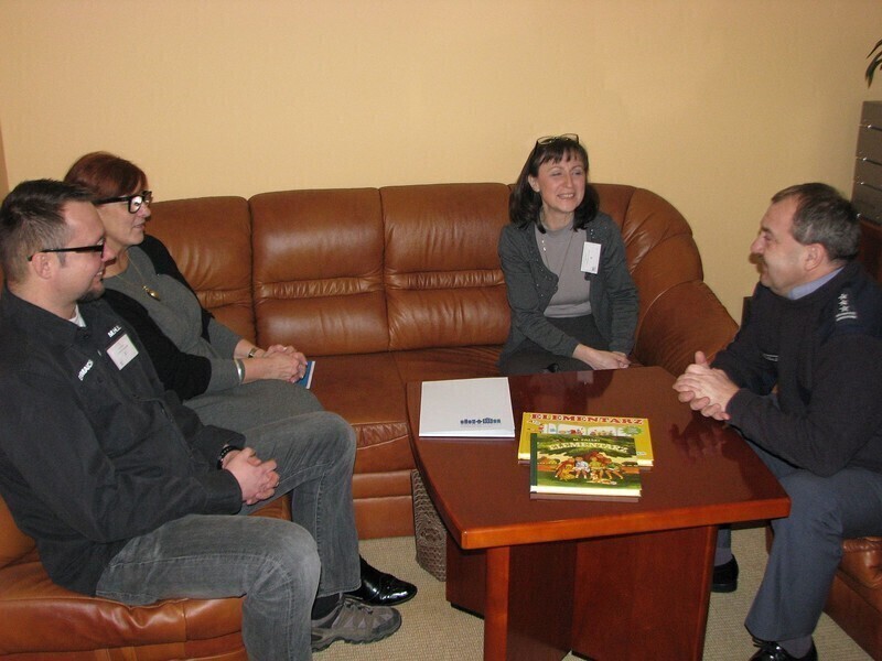 Zdjęcie 3: W piotrkowskim areszcie dyskutują o książkach